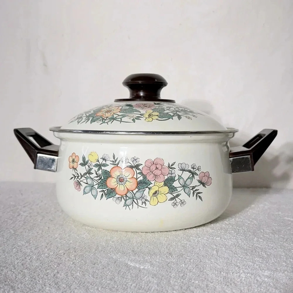 Vintage Enamelware Dutch Oven With Floral Design Cottagecore Fairycore